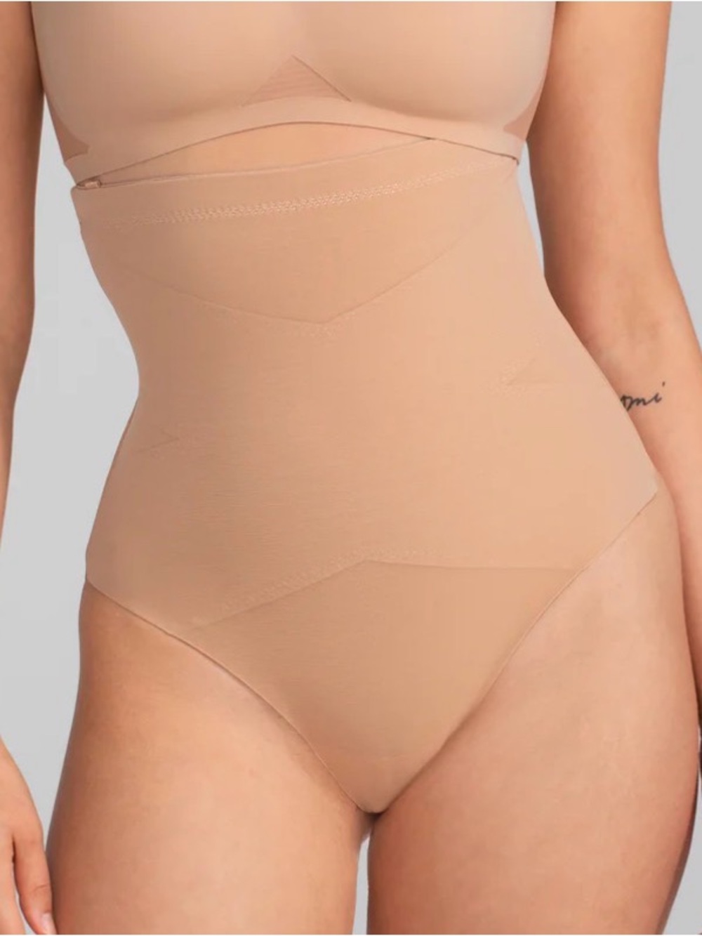 Honeylove Super Thong Shapewear - Nude